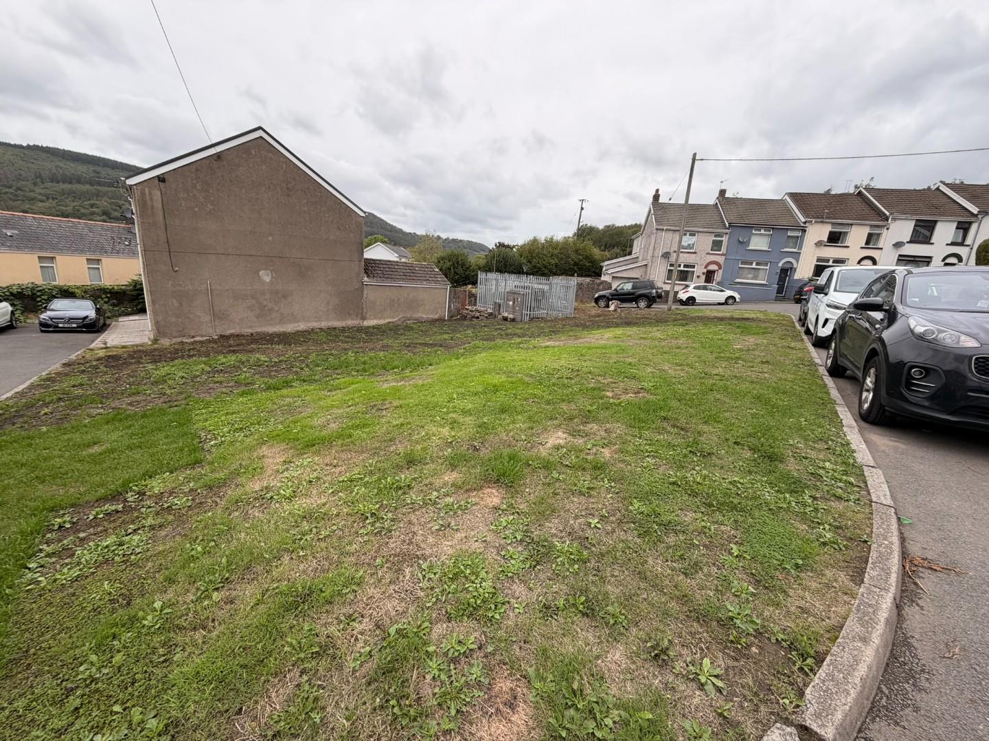 Approx 361.67m2 plot of land, Lock Street, Abercynon, Mountain Ash, CF45 4UH